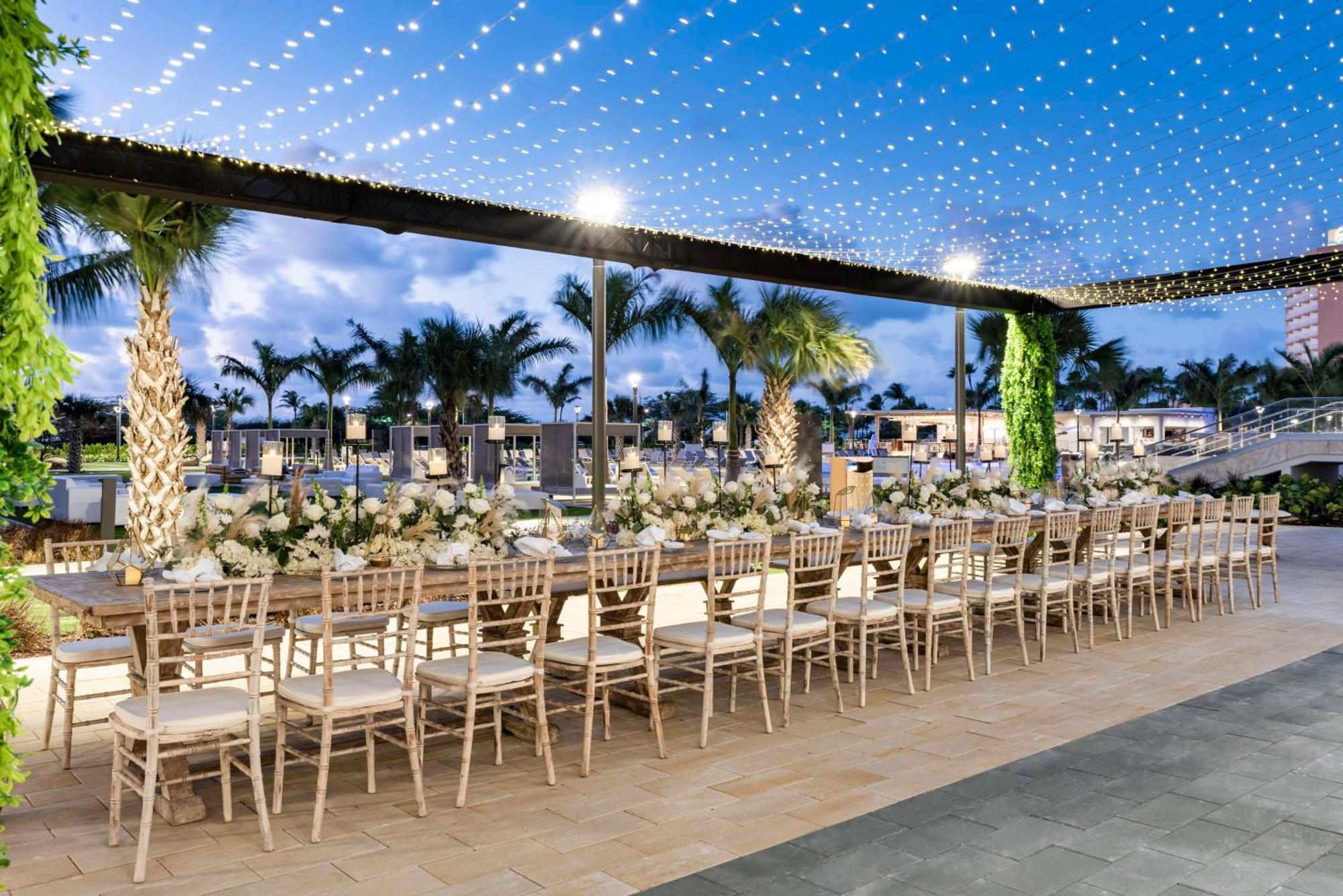 Embassy Suites By Hilton Aruba Beach Resort Palm Beach Exterior photo